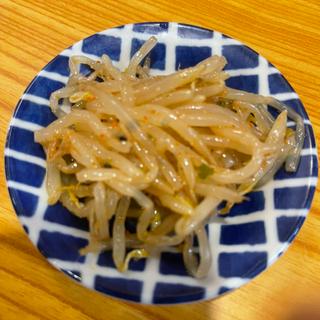 お通し　もやしナムル