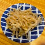 お通し　もやしナムル