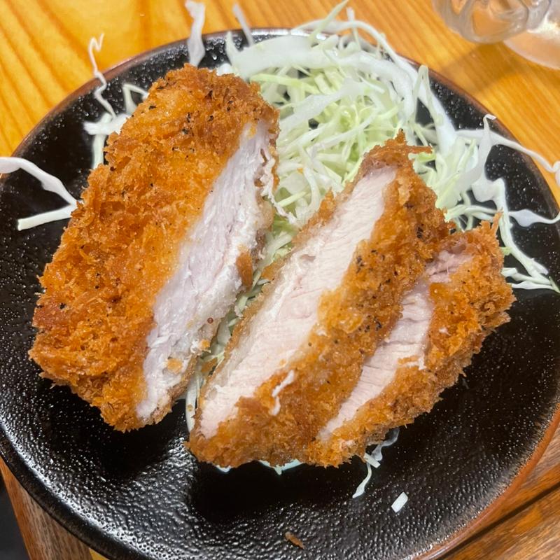 とんかつハーフ(武州うどんあかね&みどりダイニング)