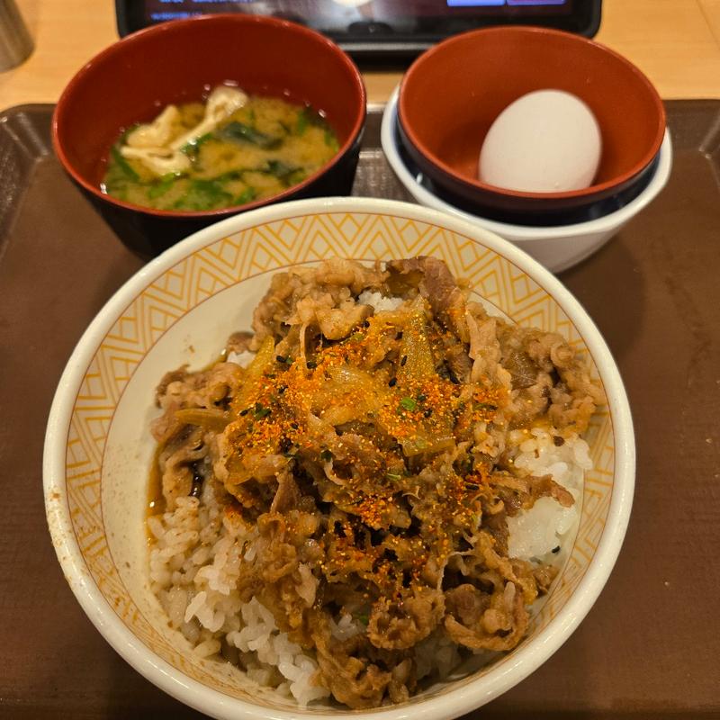 牛丼【並盛】みそ汁&卵(すき家 11号高松春日店 )