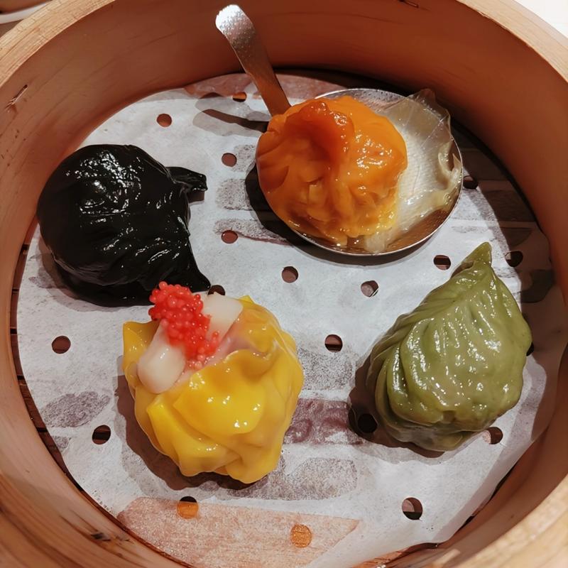 点心料理長 王のおすすめ蒸し点心四種盛り合わせ(香桃（XIANG TAO）)