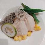 愛知県産 三河赤鶏の蒸し鶏とかぼすの冷麺