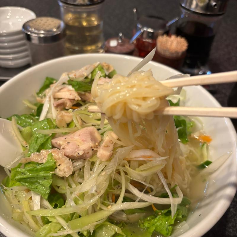 冷やし鳥そば(天鴻餃子房 日比谷店)