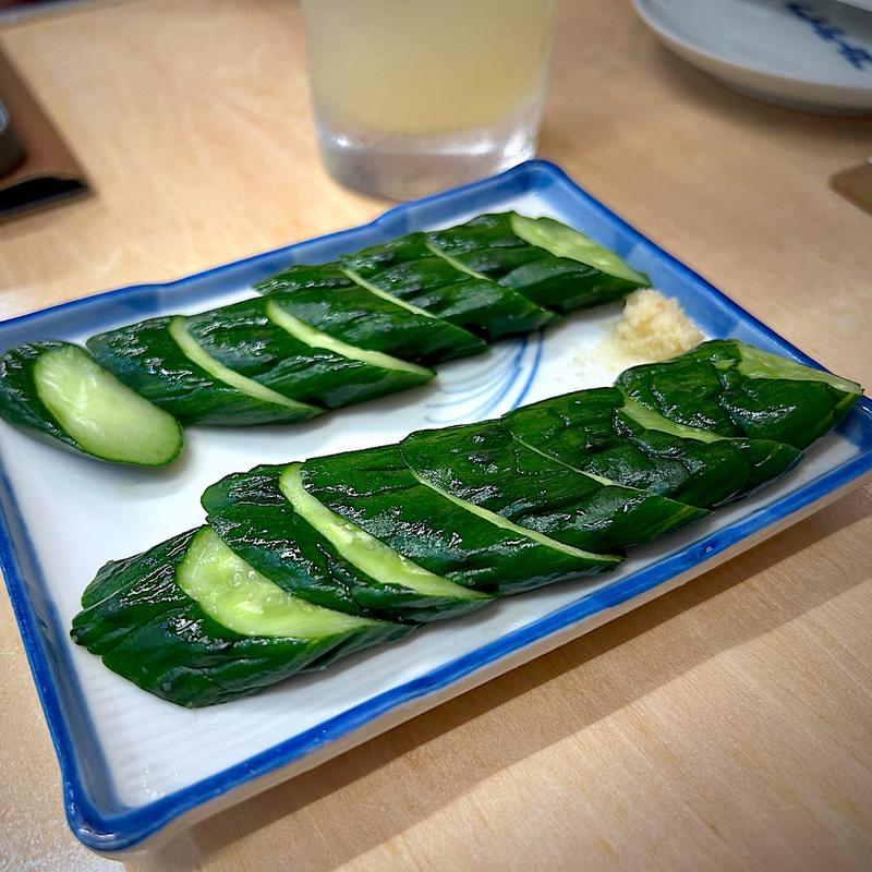 きゅうり1本漬け(ひとくち餃子 ストライク 名古屋駅本店)