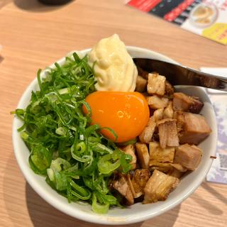 ダイス焼豚マヨ丼