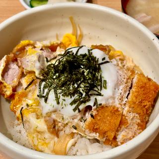 特製ひれ丼(とん㐂)