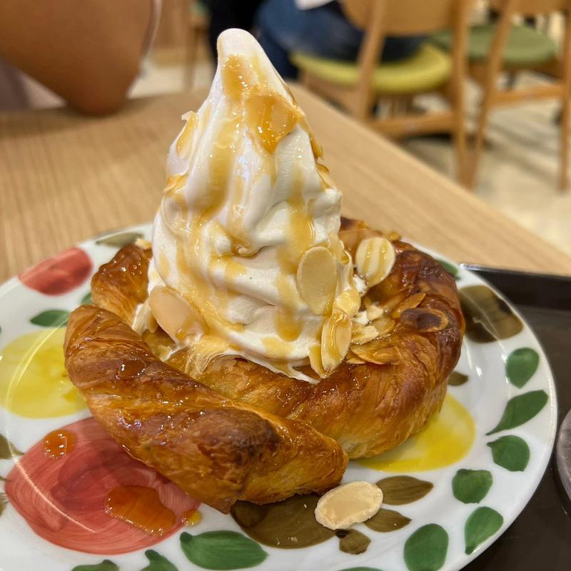 デニブラン(サンマルクカフェ 小田急豪徳寺駅店)