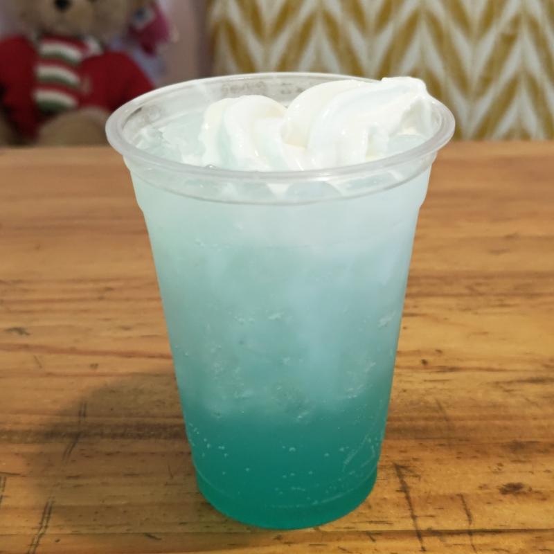 柿田川クリームソーダ(カフェリリオ （cafe Lirio）)