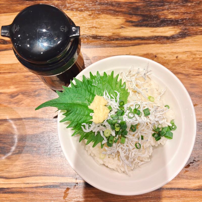 釜あげしらす丼(中華そば安打食堂)