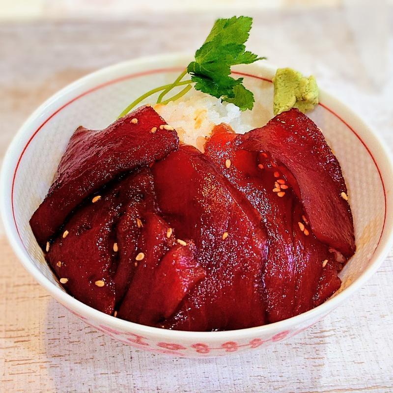 まぐろ丼(中華そば 四つ葉)