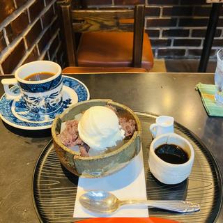 クリームあんみつ