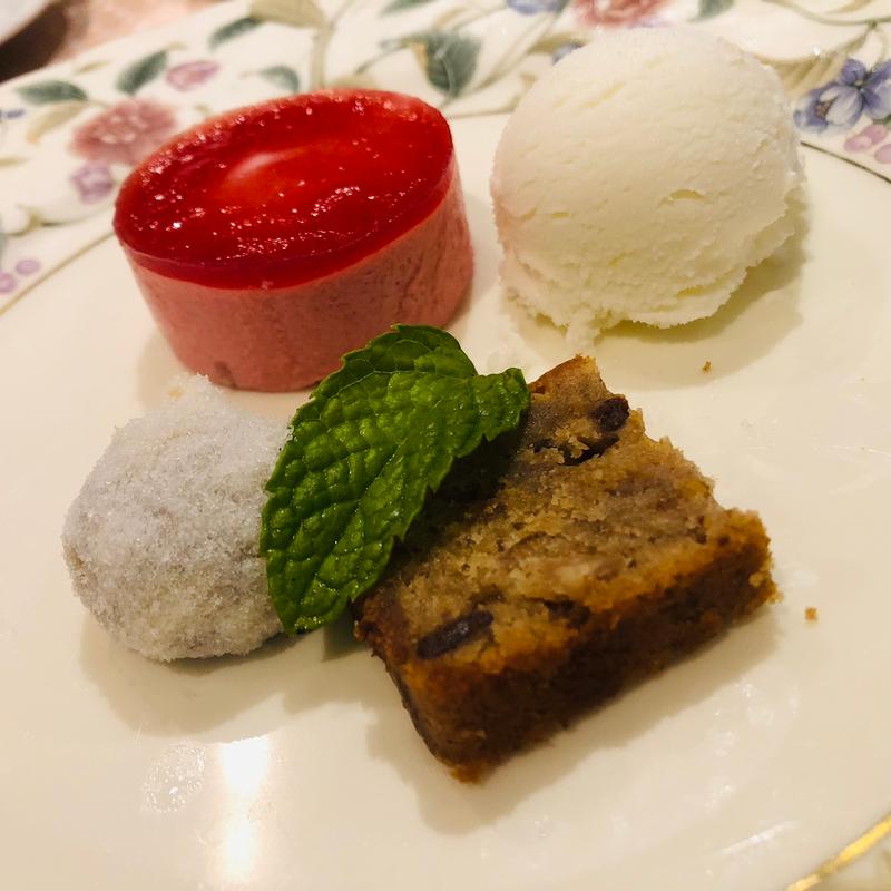 魅惑の手作りデセール盛り合わせ_セミコース(フランス厨房 旬彩 中央駅店 )