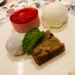 魅惑の手作りデセール盛り合わせ_セミコース