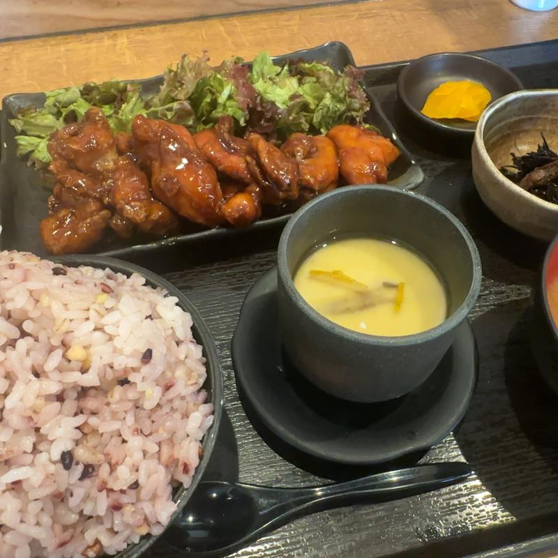 鶏の黒酢あん定食(まるみ食堂 )