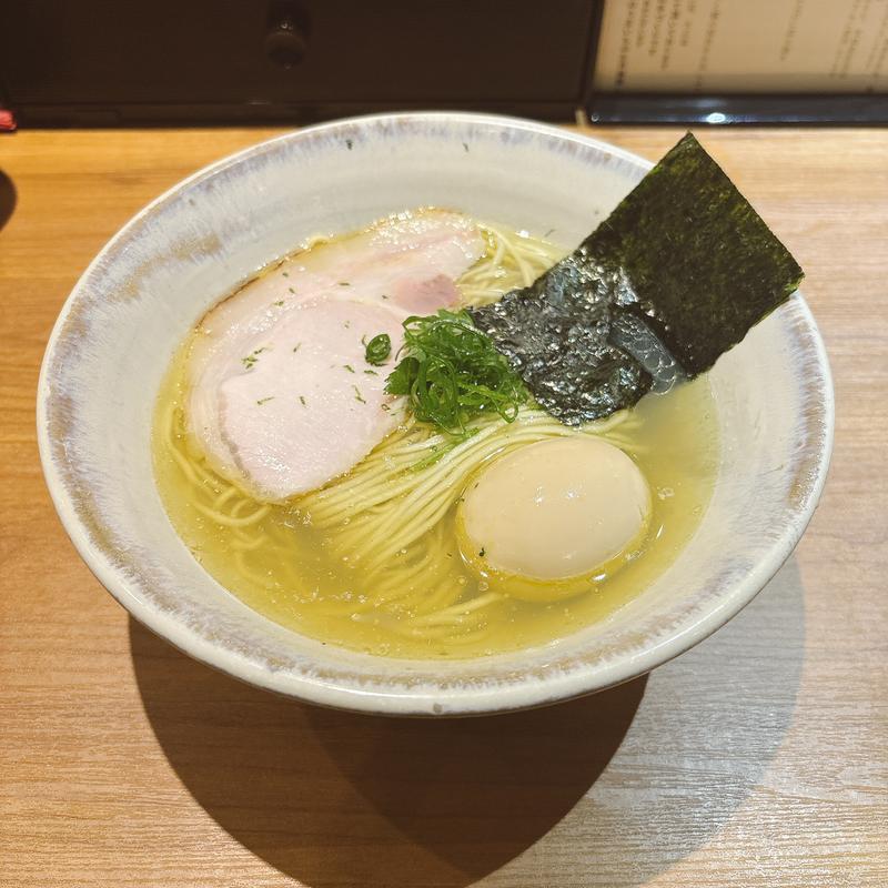 塩らぁめん(味玉付)(JapaneseRamen五感)