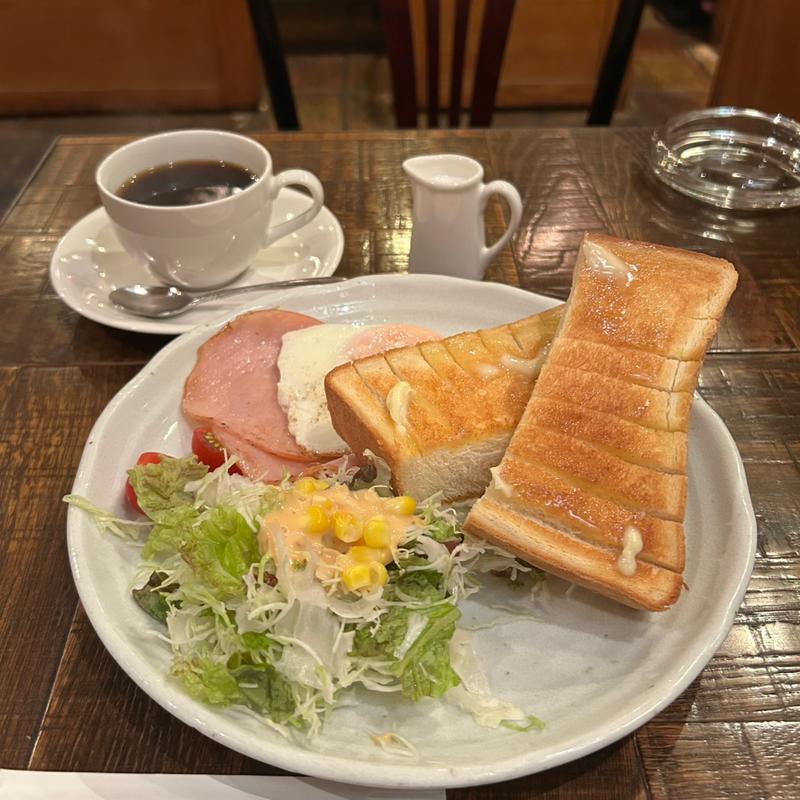 ハムエッグセット(モーニングセット)(喫茶サンチョ)