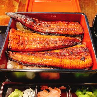 食べ比べ重(鰻の成瀬 新潟駅前東大通店)