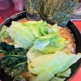 ラーメン中　キャベツ　レタス　海苔