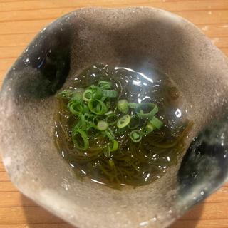お通し　もずく酢