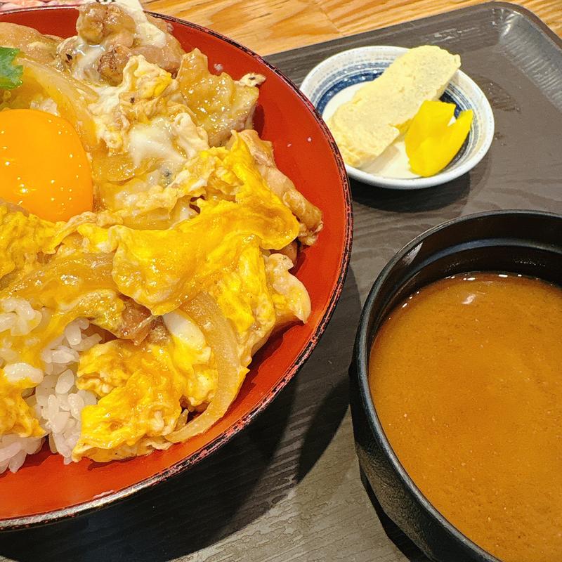 藁焼き鶏の親子丼(寿司×海鮮×天ぷら×食べ放題 のぶちゃん 梅田東通り店)