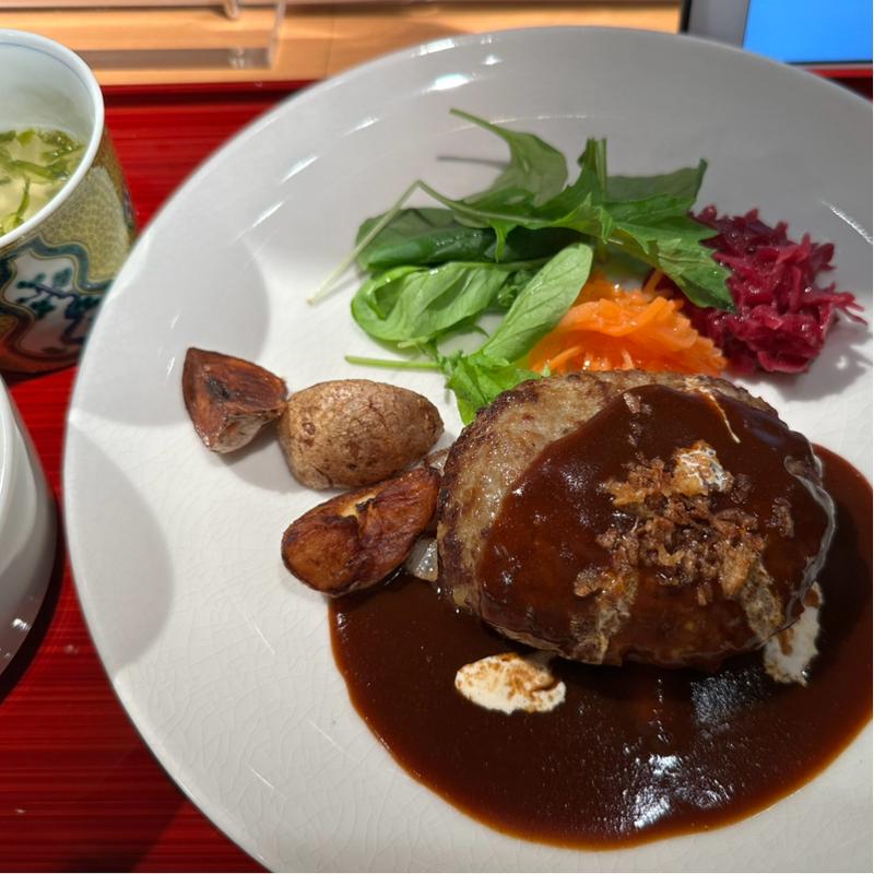 ビーフハンバーグランチ(エビス バー ホワイティうめだ店 （YEBISU BAR）)