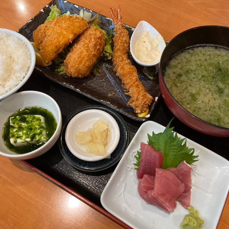 海鮮フライまぐろぶつ定食(寿司・居酒屋 海福 本店)