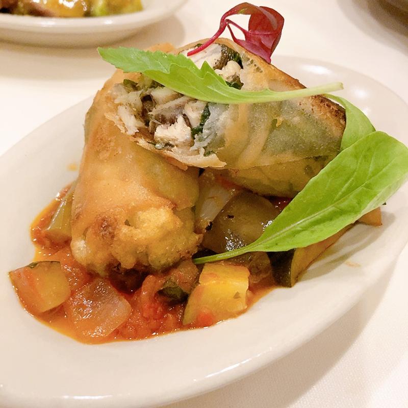 アユのコンフィと大葉の春巻き(トロワコパン)