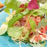 ハモンイベリコとモッツァレラフレッシュトマトの冷製パスタ