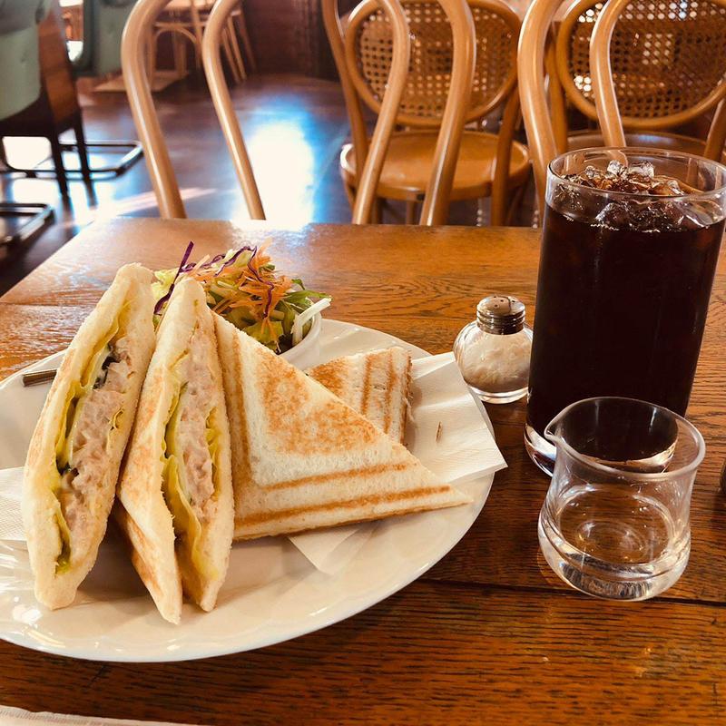 ホットツナサンド(珈琲&軽食 ヘイジー 駐車場)