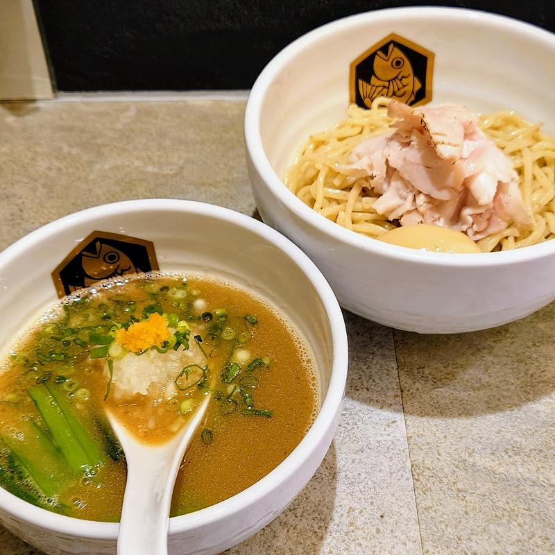 濃厚真鯛つけ麺 Smoke味玉(真鯛らーめん 麺魚 代々木上原店)