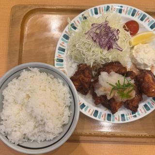 和風おろし梅ソース唐揚げ定食