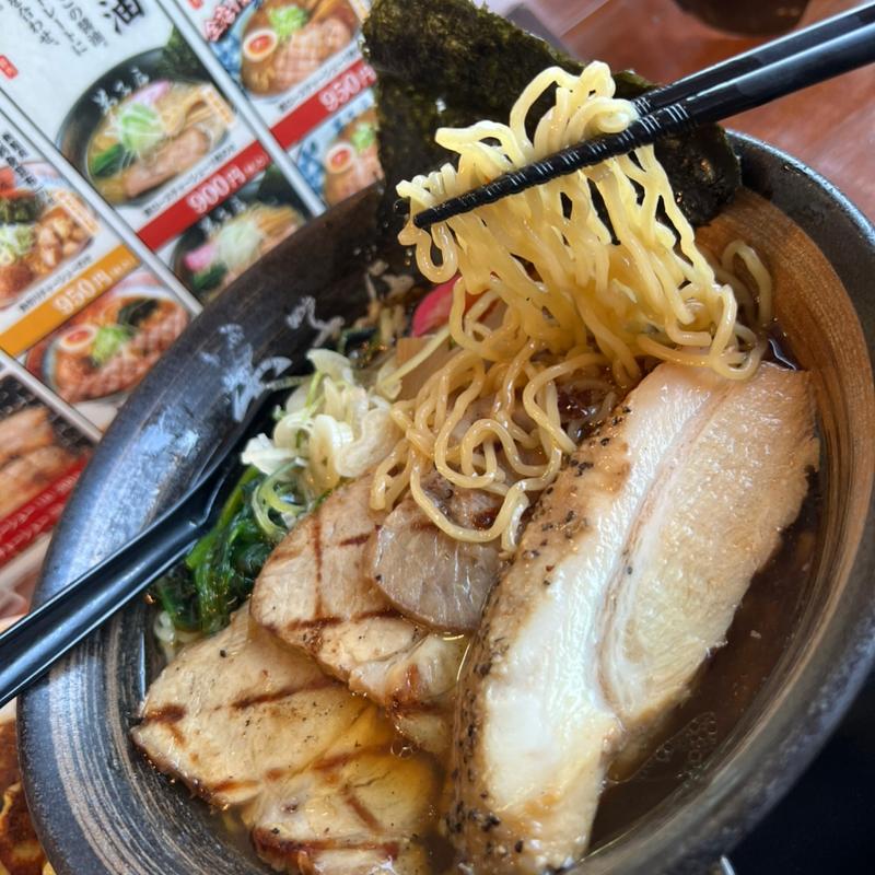 弟子屈醤油ロースチャーシュー麺　総本店限定厚切りバラチャーシュートッピング(弟子屈ラーメン 弟子屈総本店 （てしかが）)