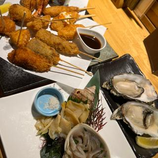 串揚げ盛り合わせ　サロマ湖生牡蠣　つぶ貝刺身　ホッキ貝刺身