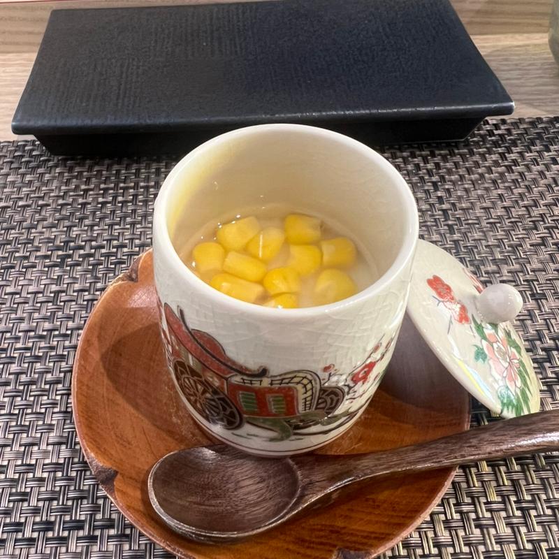 とうもろこしと焼きアナゴの茶碗蒸し(鮓 くおん)