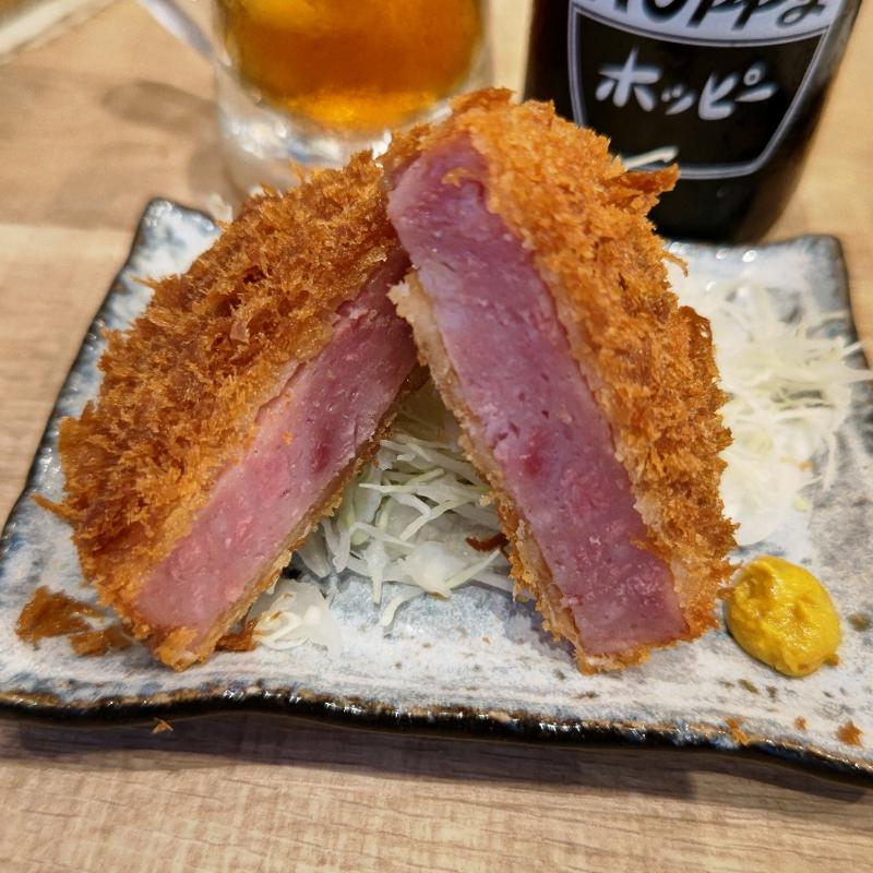 厚切りハムカツ(ホームベース 伊勢佐木町)