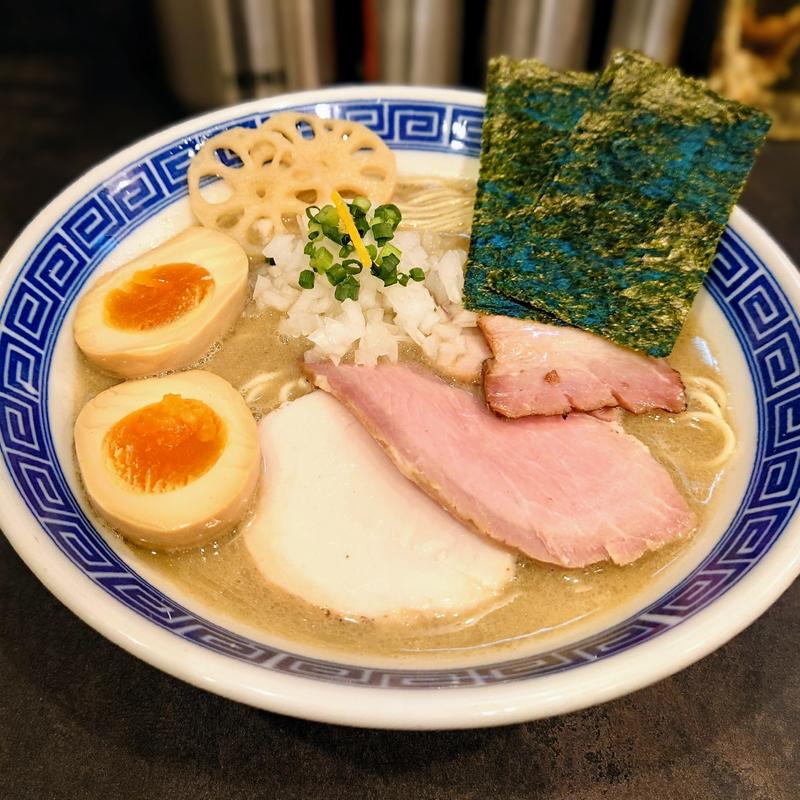 中濃煮干ラーメン(西永福の煮干箱)