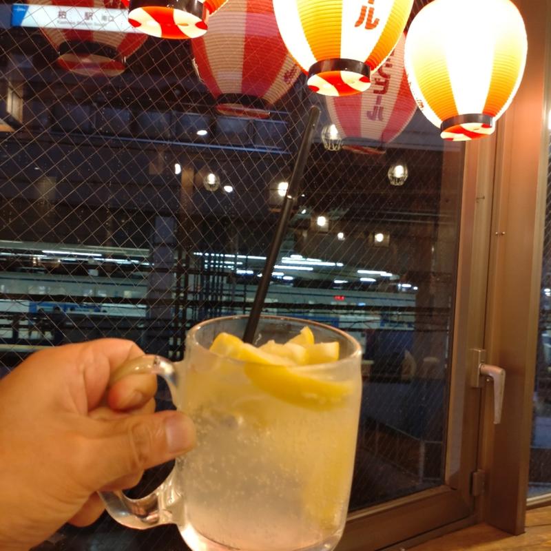 ごろごろフルーツの自家製サワー　れもんサワー(居酒屋 ばらかもん 柏駅前店)