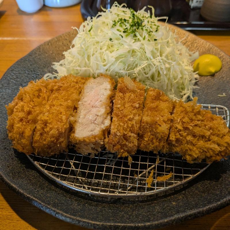 厚切りロースかつ膳(平田牧場 とんや 酒田店 )