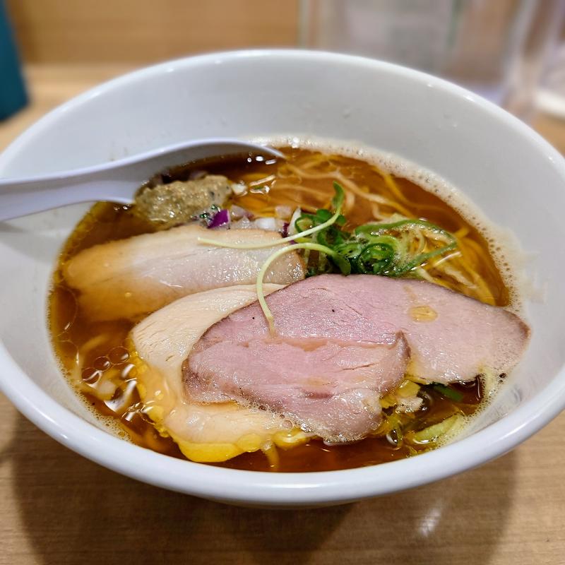 牡蠣とポルチーニの醤油そば(貝麺みかわ)