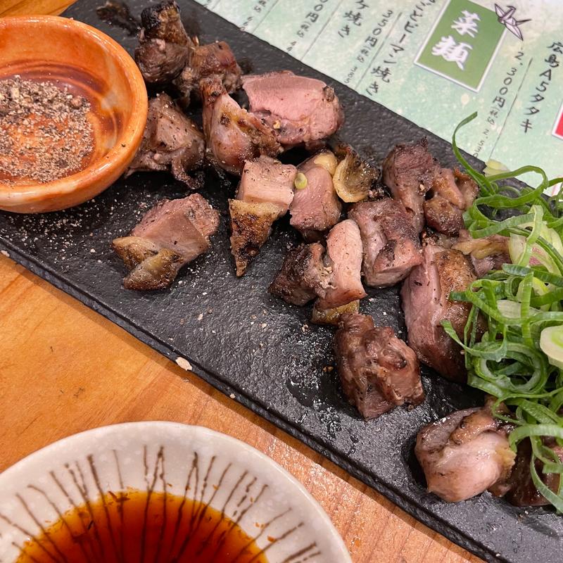 親鳥藁焼き(炉端焼き なわて)