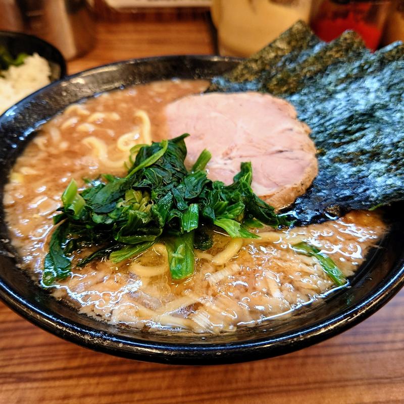 ラーメン 並(横浜家系らーめん 二代目武道家)