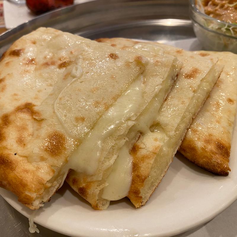 チーズナン(MAYA)