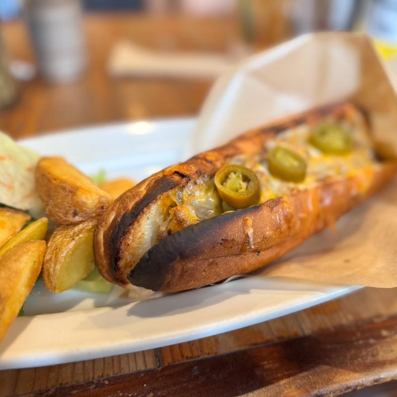 フィリーズチーズステーキサンドw/フレンチフライ(チャコールグリル グリーン 馬車道)