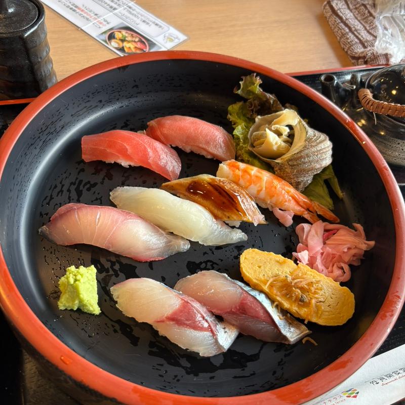 佐賀関寿司(関あじ関さばの郷 佐賀関食堂)