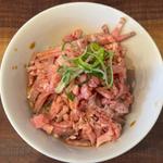 レアチャーシュー丼
