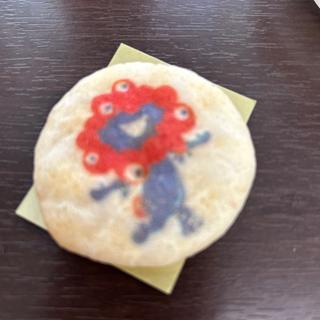 ミャクミャク 塩せんべい
