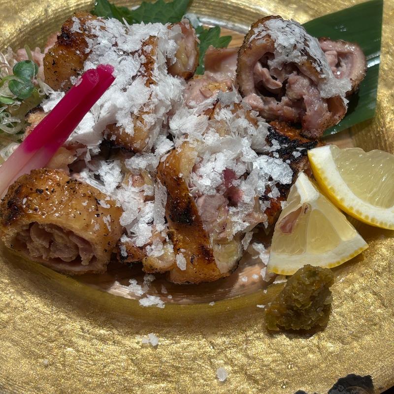 皮付きせせりの炭焼き(焼鳥 華備)