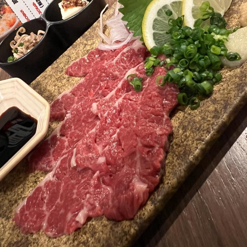 馬刺し（赤身）(あじさい )