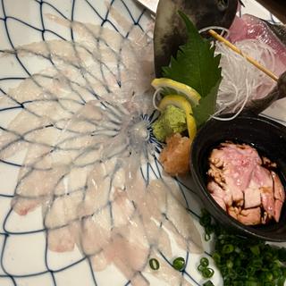 カワハギ活き造り　肝醤油