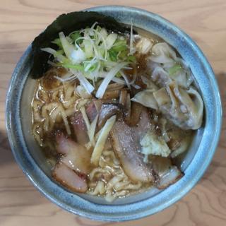 ワンタン生姜醤油ラーメン